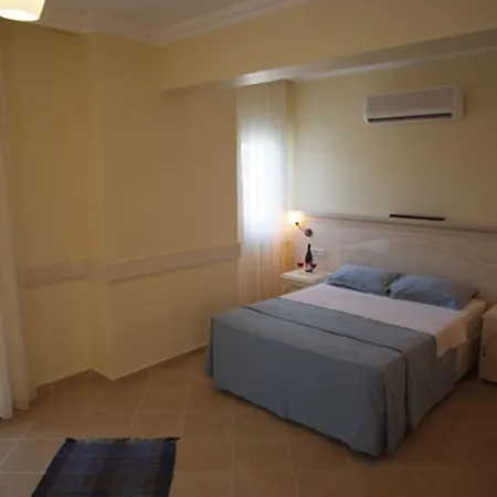 The Grand Uecel Cedit