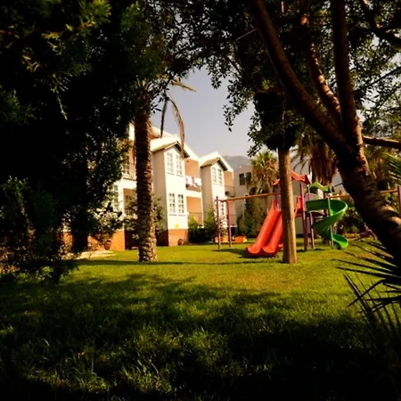 The Grand Uecel Cedit