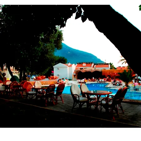 The Grand Uecel 3* Cedit