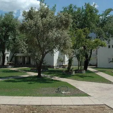 Hotel The Grand Uecel