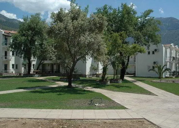 Hotel The Grand Uecel