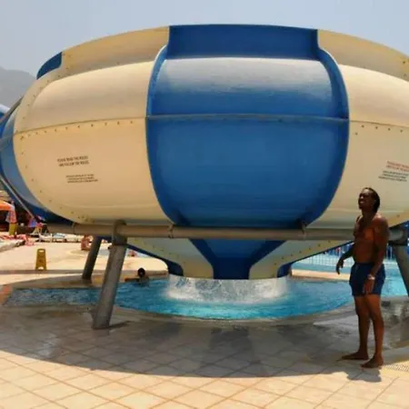 The Grand Uecel Otel