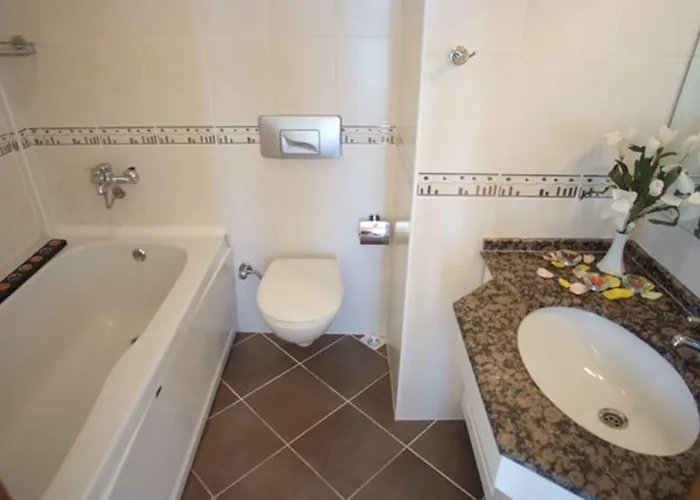 The Grand Uecel Hotel