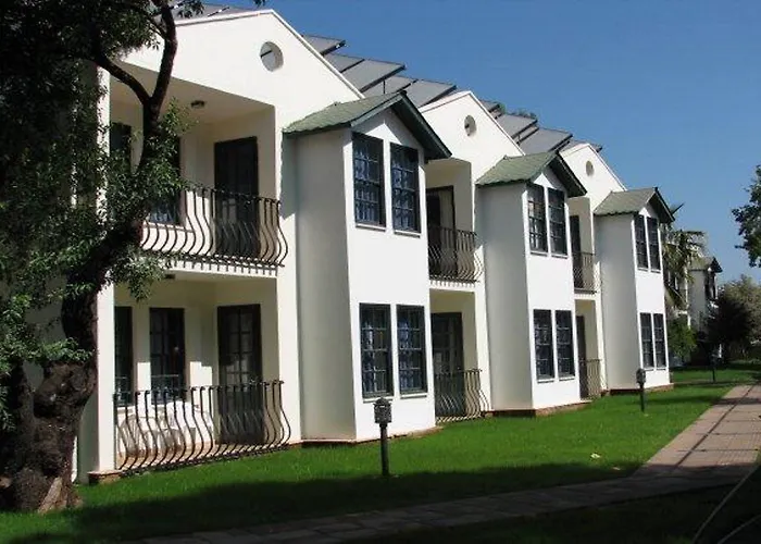 Hotel The Grand Uecel